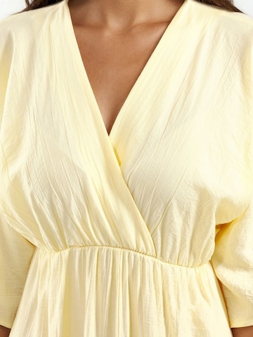 Busem Dress 'Midi' in Yellow