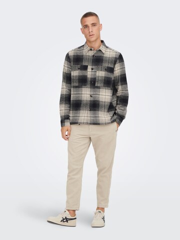 Only & Sons - Ajuste regular Camisa 'Baz' en gris