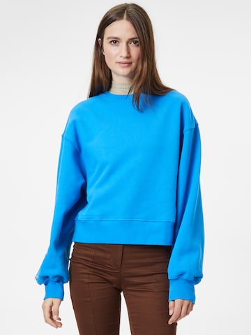 10k Sweatshirt in Blau: predná strana