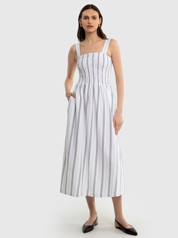 BIG STAR Kleid 'Rosida' in Weiß: Vorderseite