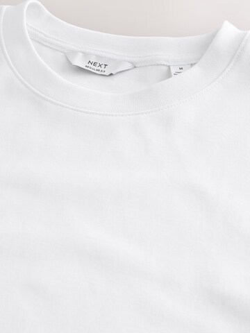Tricou de la Next pe alb