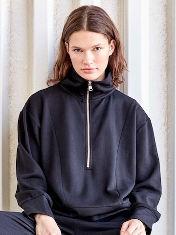 Gisela Sweatshirt i sort: forside