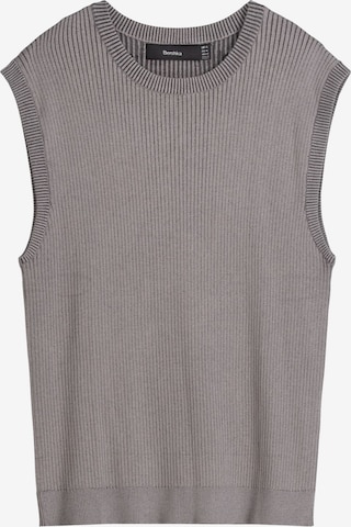 Bershka Sweater Vest in Grey: front