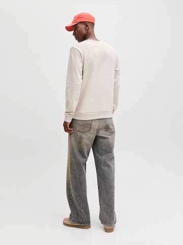 Felpa 'JJDEVIN DAYTONA' di JACK & JONES in beige