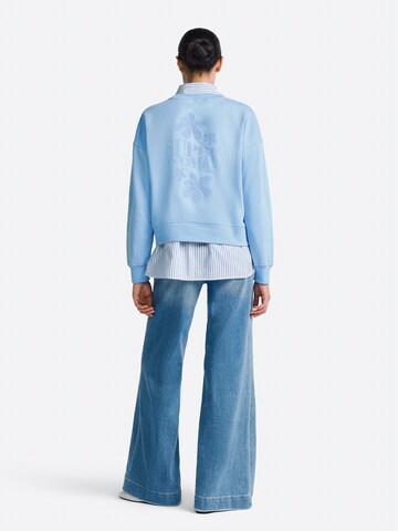 Rich & Royal Свитшот в Синий