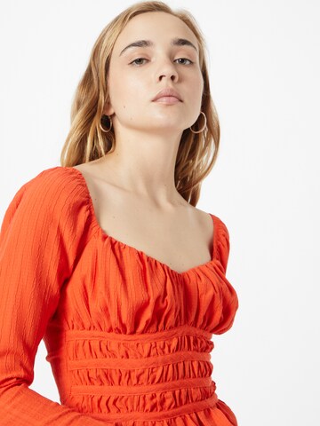 TOPSHOP Bluzka w kolorze czerwony