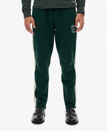 Coupe slim Pantalon 'Athletic Club' Superdry en vert
