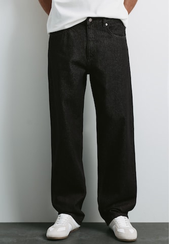 Loosefit Jean Pull&Bear en noir : devant