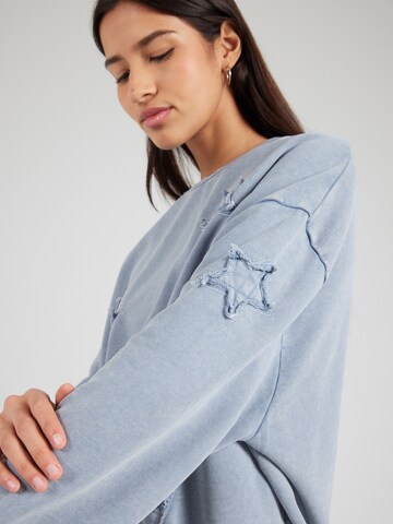 Monki Sweatshirt in Blau