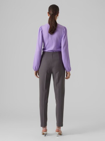 VERO MODA Tapered Pantalon in Grijs