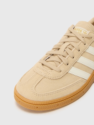 ADIDAS ORIGINALS Tennarit 'HANDBALL SPEZIAL' värissä beige