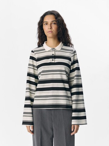 T-shirt OBJECT en gris : devant