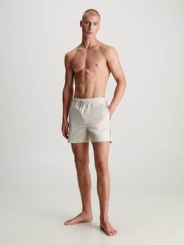 Calvin Klein Swimwear Rövid fürdőnadrágok - szürke