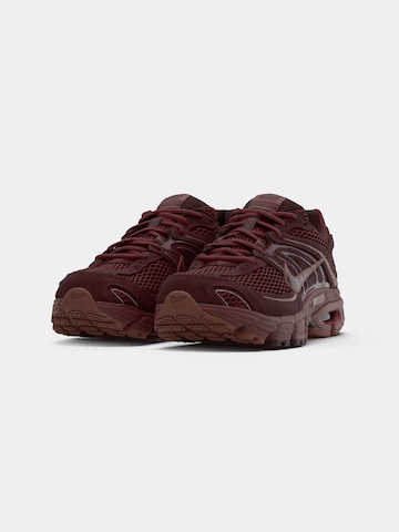 sarkans Nike Sportswear Zemie brīvā laika apavi 'AIR MAX MOTO 2K'