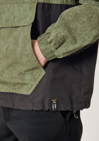 QS Between-Season Jacket in Green