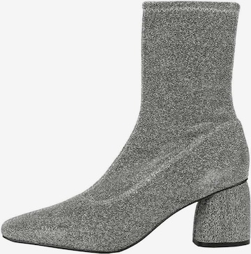 Scalpers Ankle Boots in Silver: front