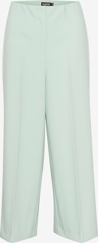 SOAKED IN LUXURY Regular Trousers with creases 'Corinne' in Green: front