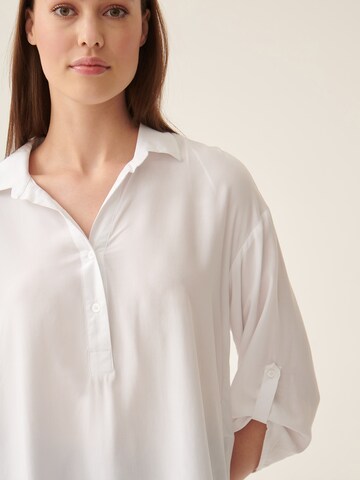 Camicia da donna ' BALEA' di TATUUM in bianco