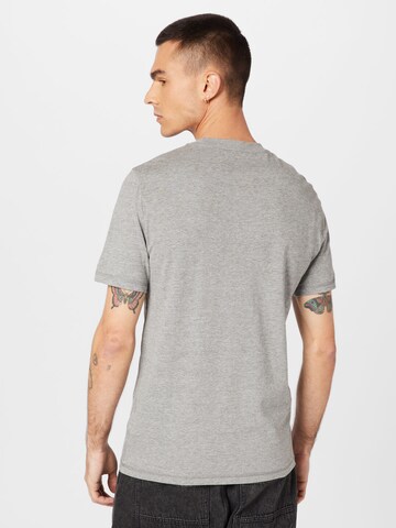 GUESS T-Shirt 'Aidy' in Grau