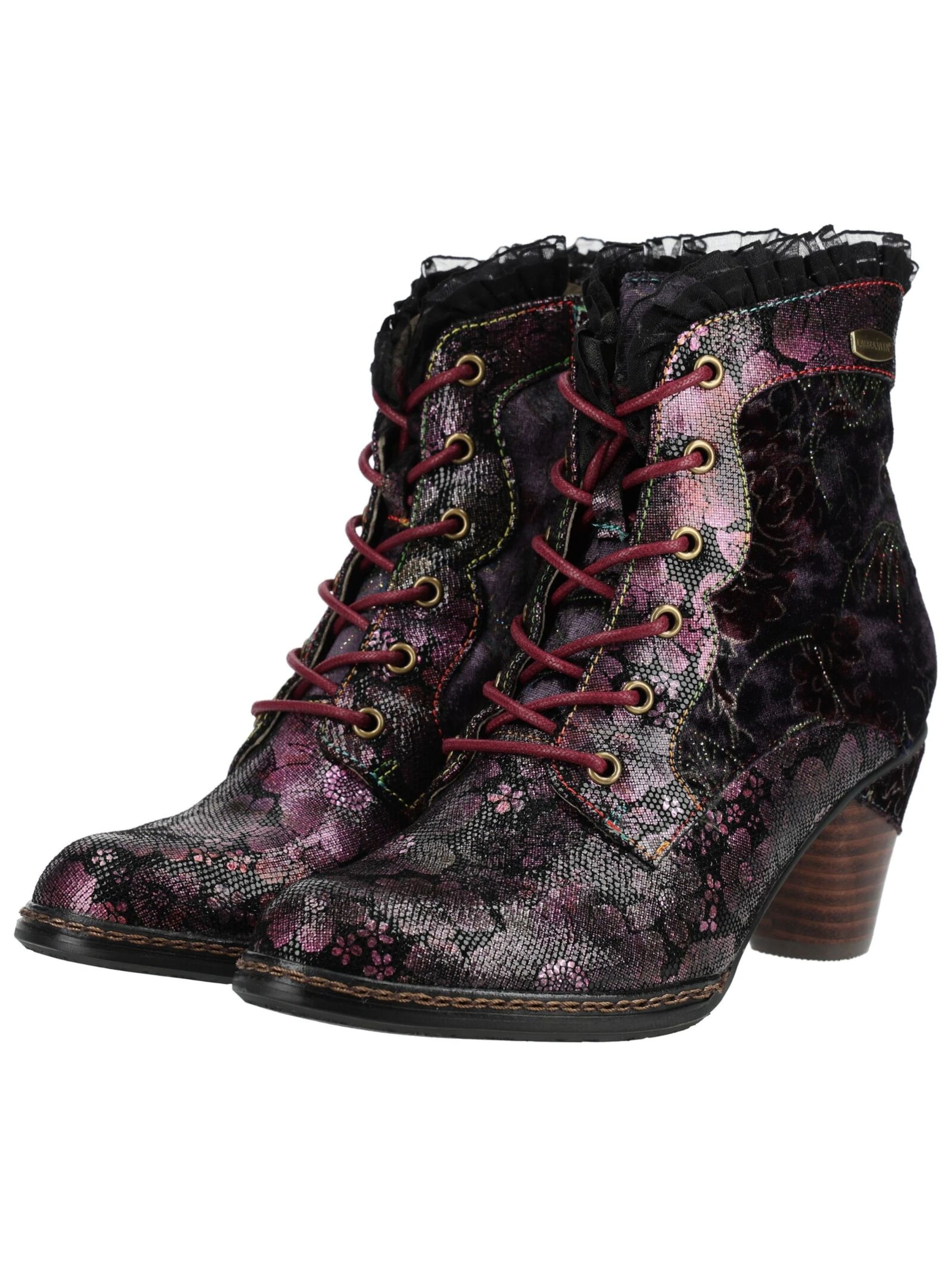 Laura Vita Lace-up bootie in Black