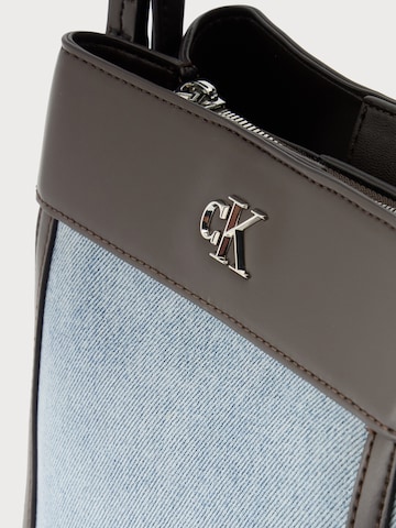 Calvin Klein Сумка через плечо в Синий