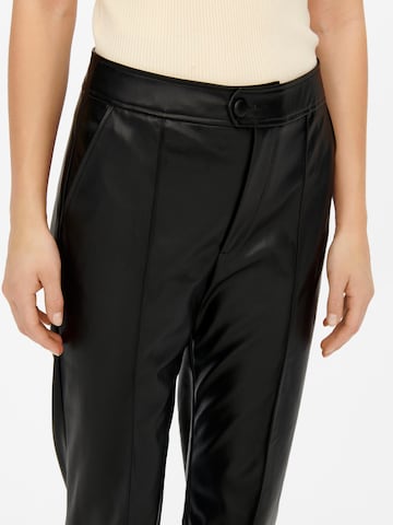 Regular Pantalon à plis 'Rex' JDY en noir