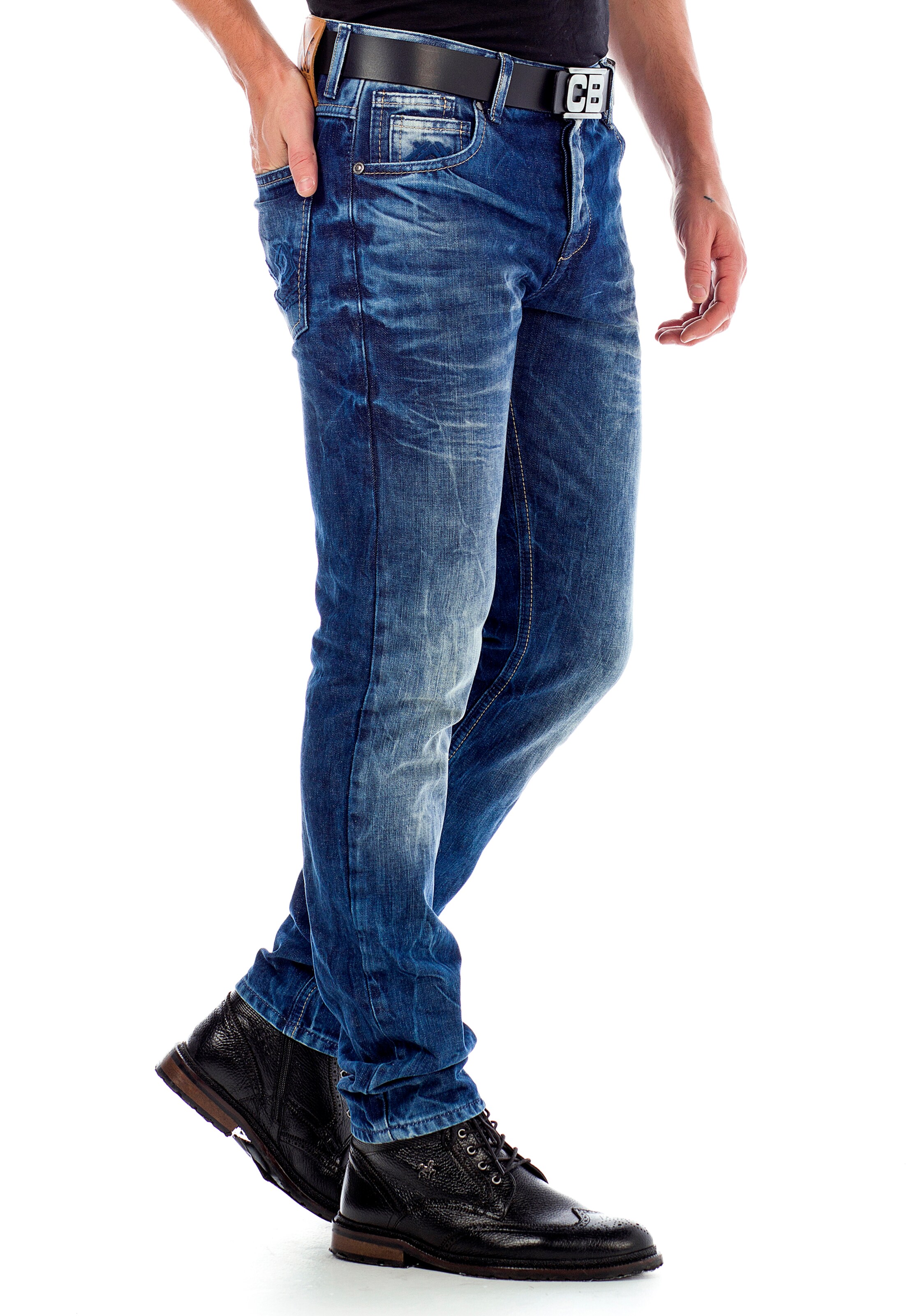 CIPO & BAXX Regular Jeans in Blau