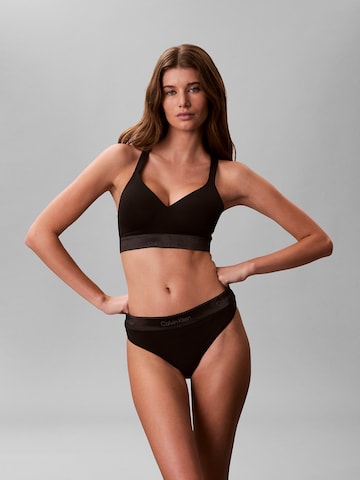 Calvin Klein Underwear String in Schwarz: Vorderseite