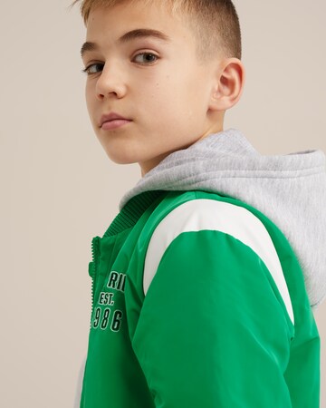 WE Fashion Between-season jacket in Green
