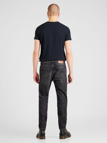 DIESEL Regular Jeans '2019 D-STRUKT' in Zwart