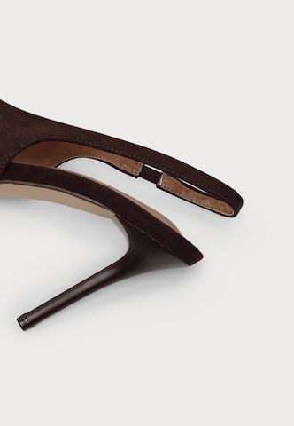 ABOUT YOU Γόβες slingback 'Juna' σε καφέ