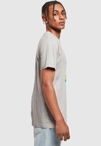 T-Shirt 'Roller Skater' Mister Tee en gris