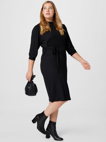 ONLY Carmakoma - Vestido 'SOFIA' en negro