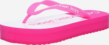 Tongs Calvin Klein Jeans en rose : devant