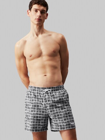 Calvin Klein Swimwear Badeshorts in Schwarz