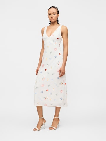 Abercrombie & Fitch - Vestido en blanco