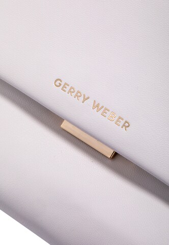 GERRY WEBER Umhängetasche 'Festive' in Weiß