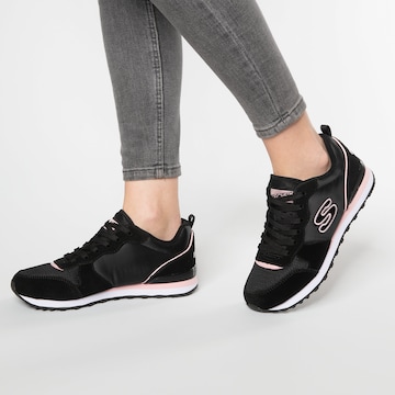 SKECHERS Sneakers low i svart