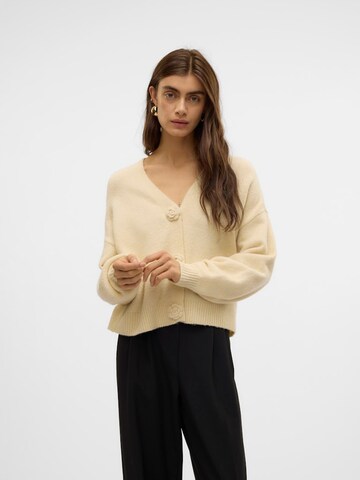 VERO MODA Вязаная кофта 'VMCecily' в Бежевый: спереди