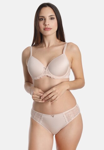 sassa Slip 'BEAUTIFUL CLASSIC' in Beige: front