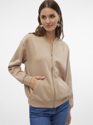 Veste de survêtement 'Lonnie' VERO MODA en marron