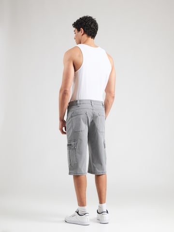 CAMP DAVID Regular Cargo Pants in Grey