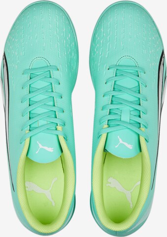 Chaussure de foot PUMA en vert