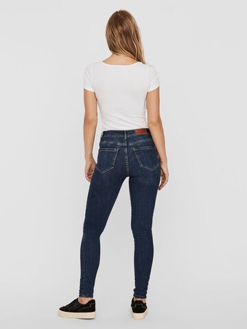 VERO MODA Shirt in White