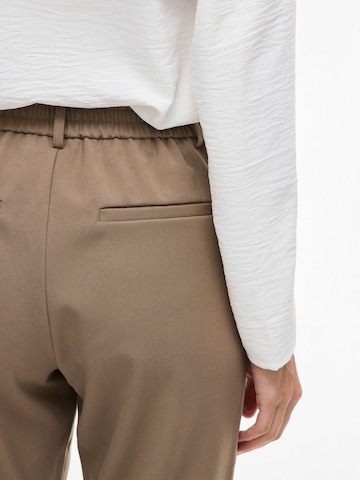 VILA - Slimfit Pantalón plisado 'VIVarone' en beige