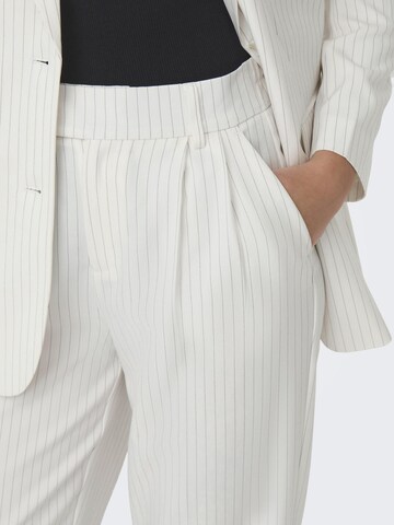 Wide Leg Pantalon à plis ONLY en blanc