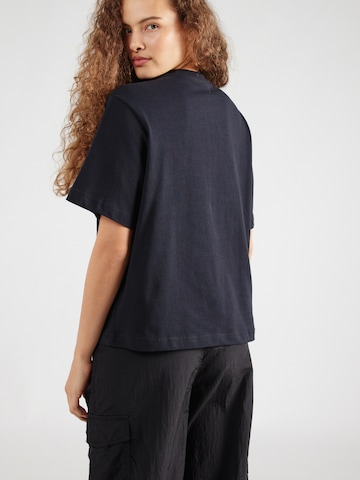 Nike Sportswear - Camisa 'Valentin' em preto