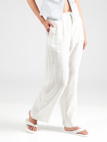 Gina Tricot Wide leg Pleat-front trousers 'Denise' in White: front