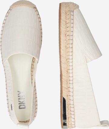 DKNY Espadrilles 'MAKALINA' - fehér