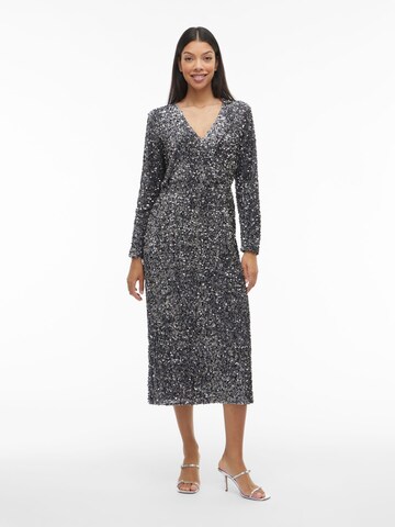 Robe de soirée 'VIFAITH' VILA en gris : devant